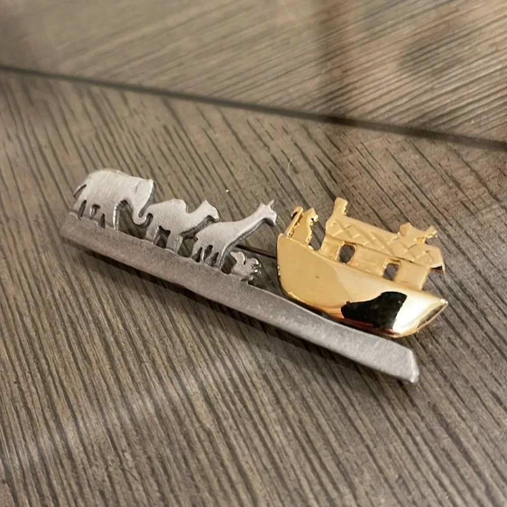 Vintage Ultra Craft Two-tone Noah’s Ark Pin